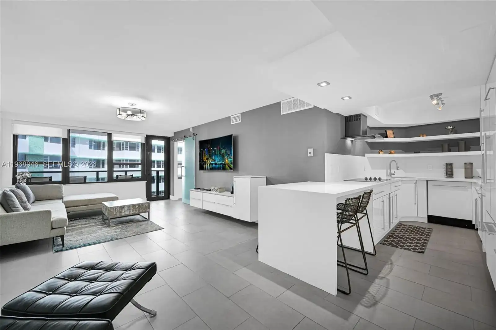 5225 Collins Ave # 714, Miami Beach FL 33140 photo 2