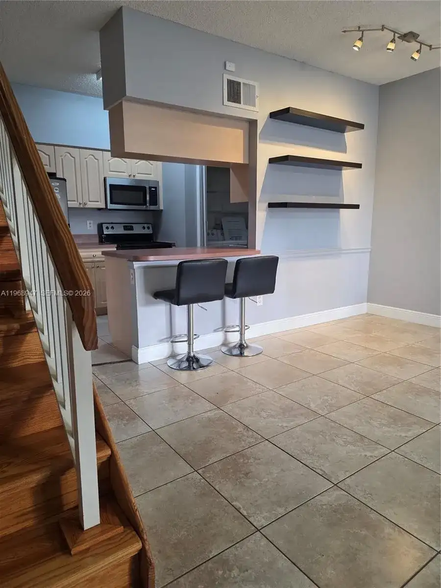18316 NW 68th Ave # C, Hialeah FL 33015 photo 2