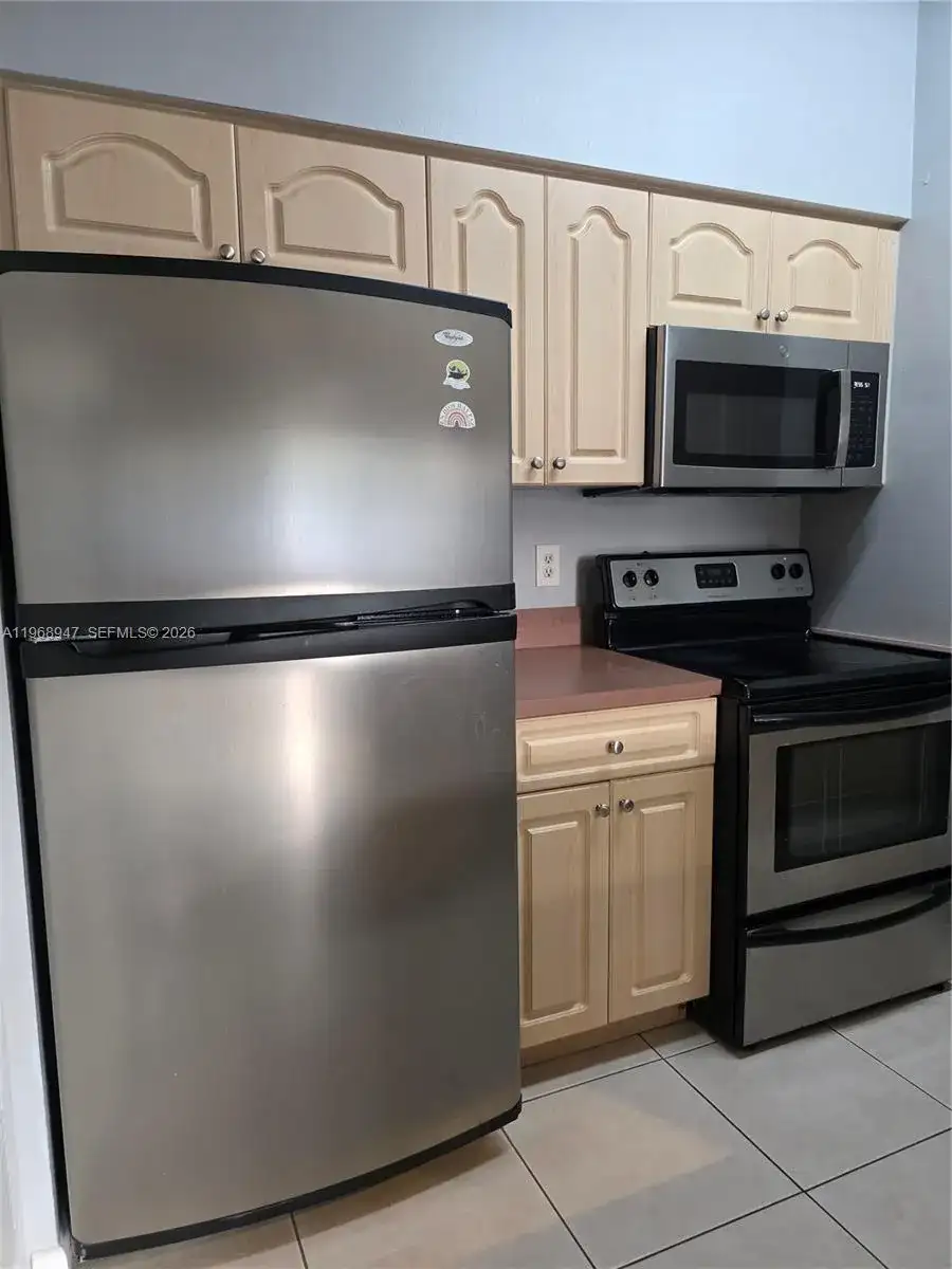 18316 NW 68th Ave # C, Hialeah FL 33015 photo 4
