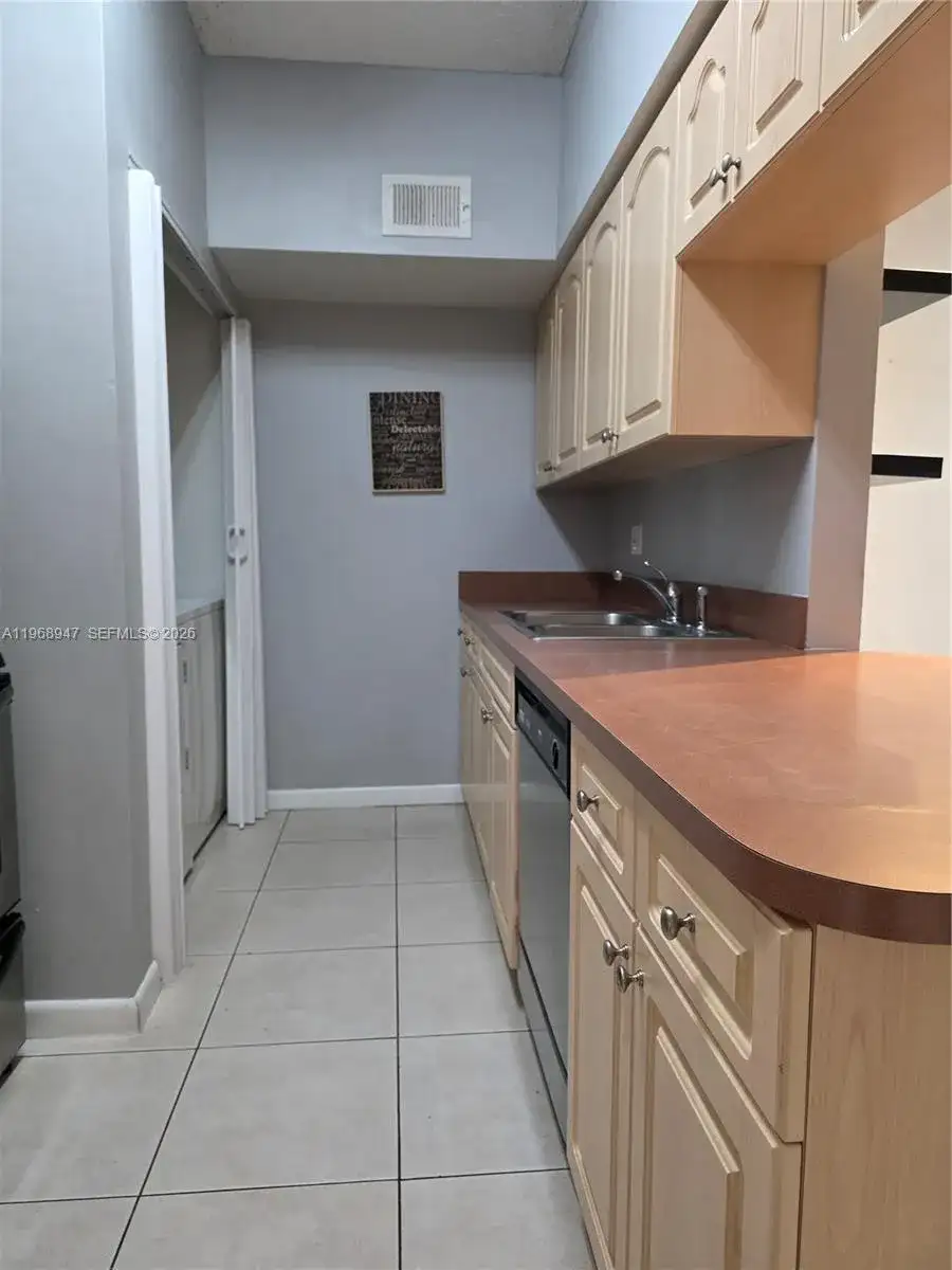18316 NW 68th Ave # C, Hialeah FL 33015 photo 5
