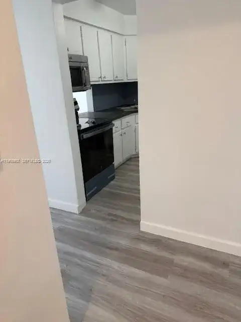 1400 NE 191st St # 308, Miami FL 33179 photo 2