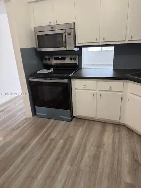1400 NE 191st St # 308, Miami FL 33179 photo 4