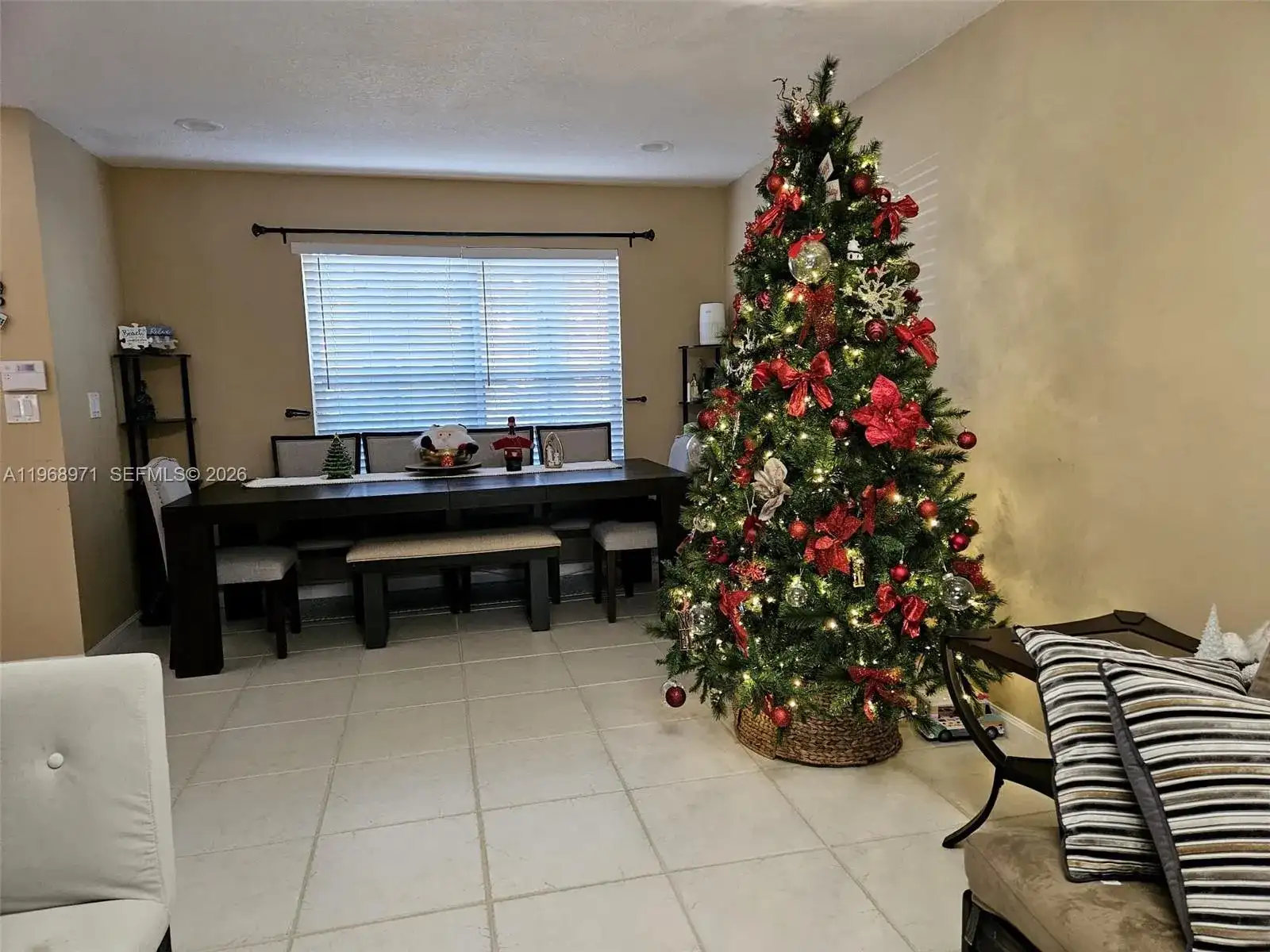 14070 S Forest Oak Cir, Davie FL 33325 photo 4