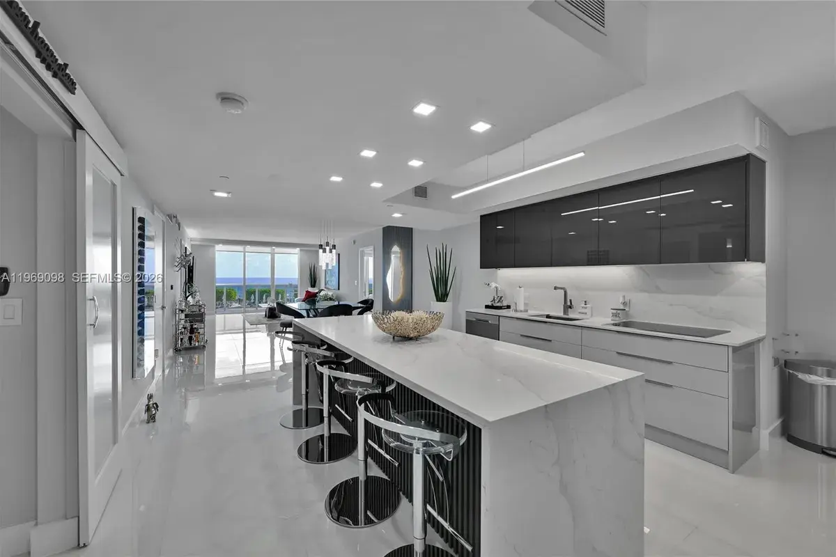 1800 S Ocean Dr # 803, Hallandale Beach FL 33009