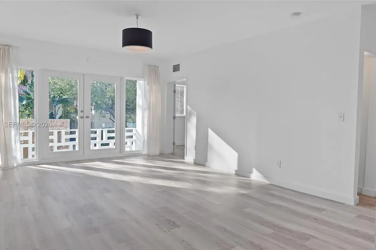 1561 Jefferson Avenue, Miami Beach FL 33139