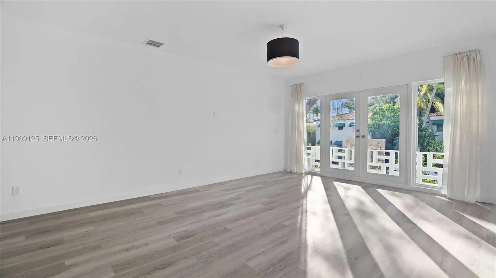 1561 Jefferson Avenue, Miami Beach FL 33139 photo 5