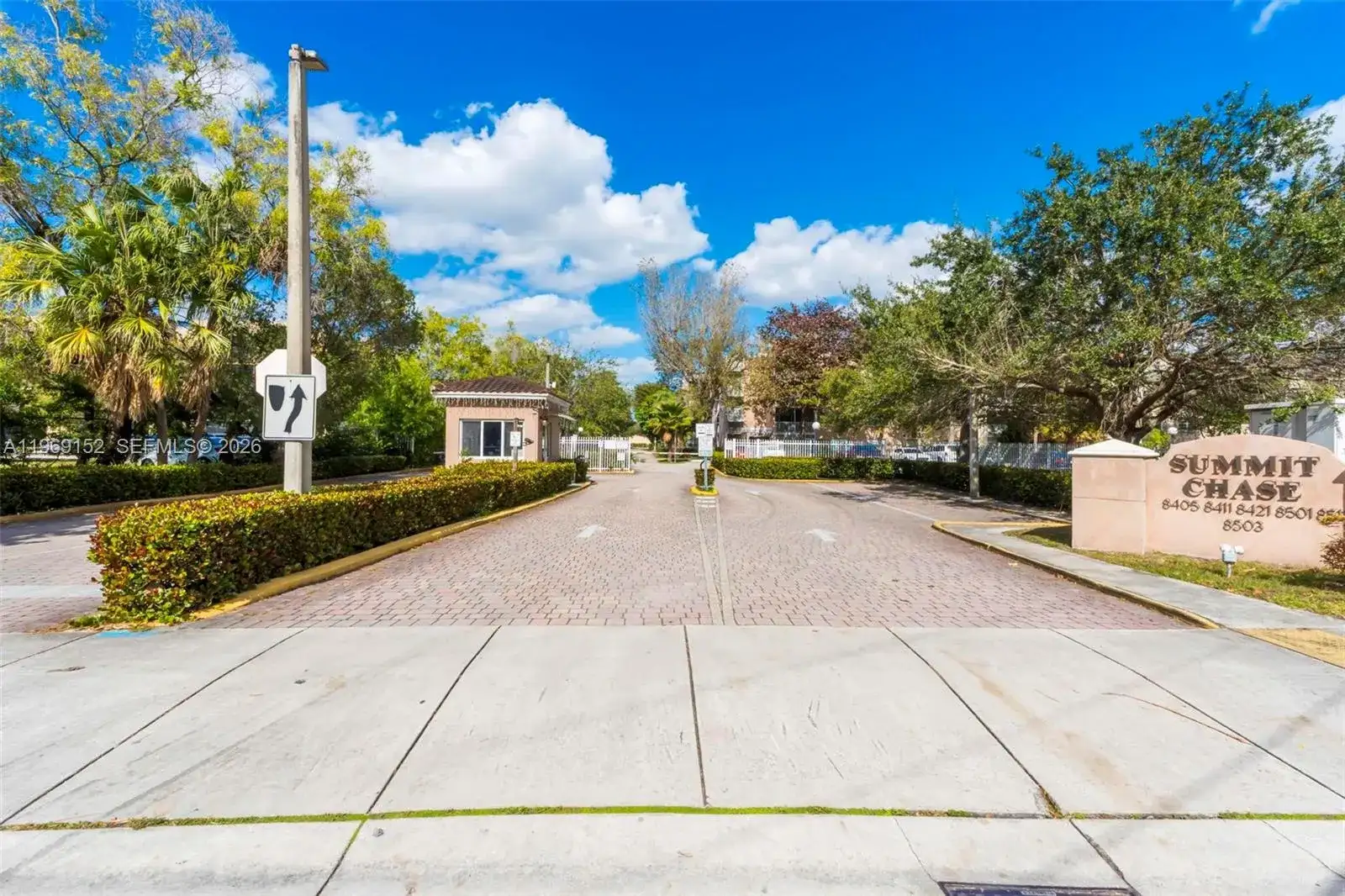 8501 NW 8th St # 110, Miami FL 33126 photo 2