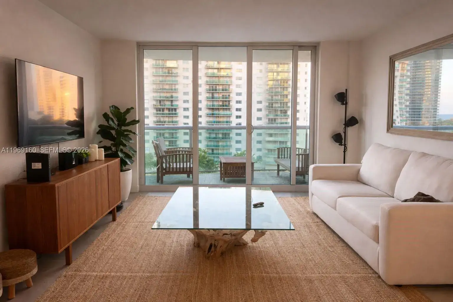 19380 Collins Ave # 808, Sunny Isles Beach FL 33160