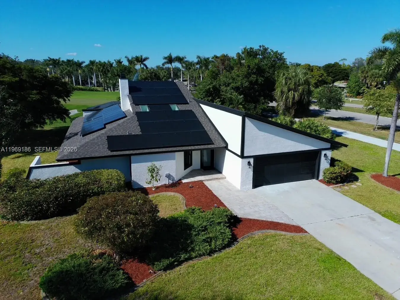 16701 Bobcat Dr, Fort Myers FL 33908