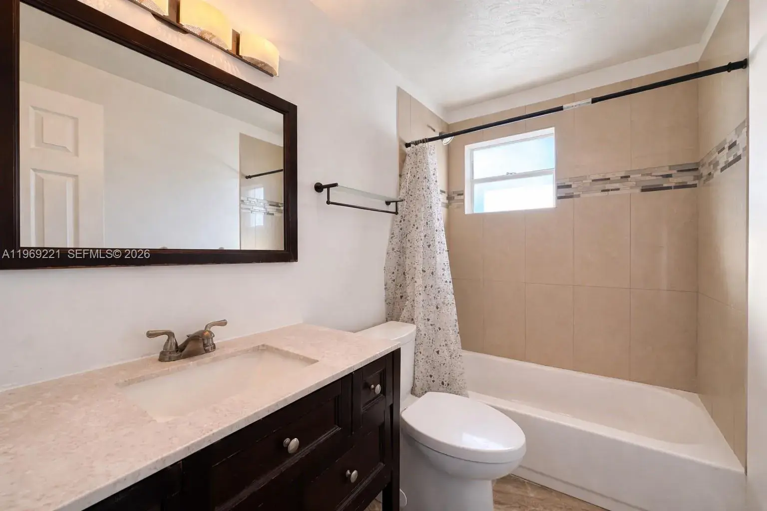 6780 Meade St, Hollywood FL 33024