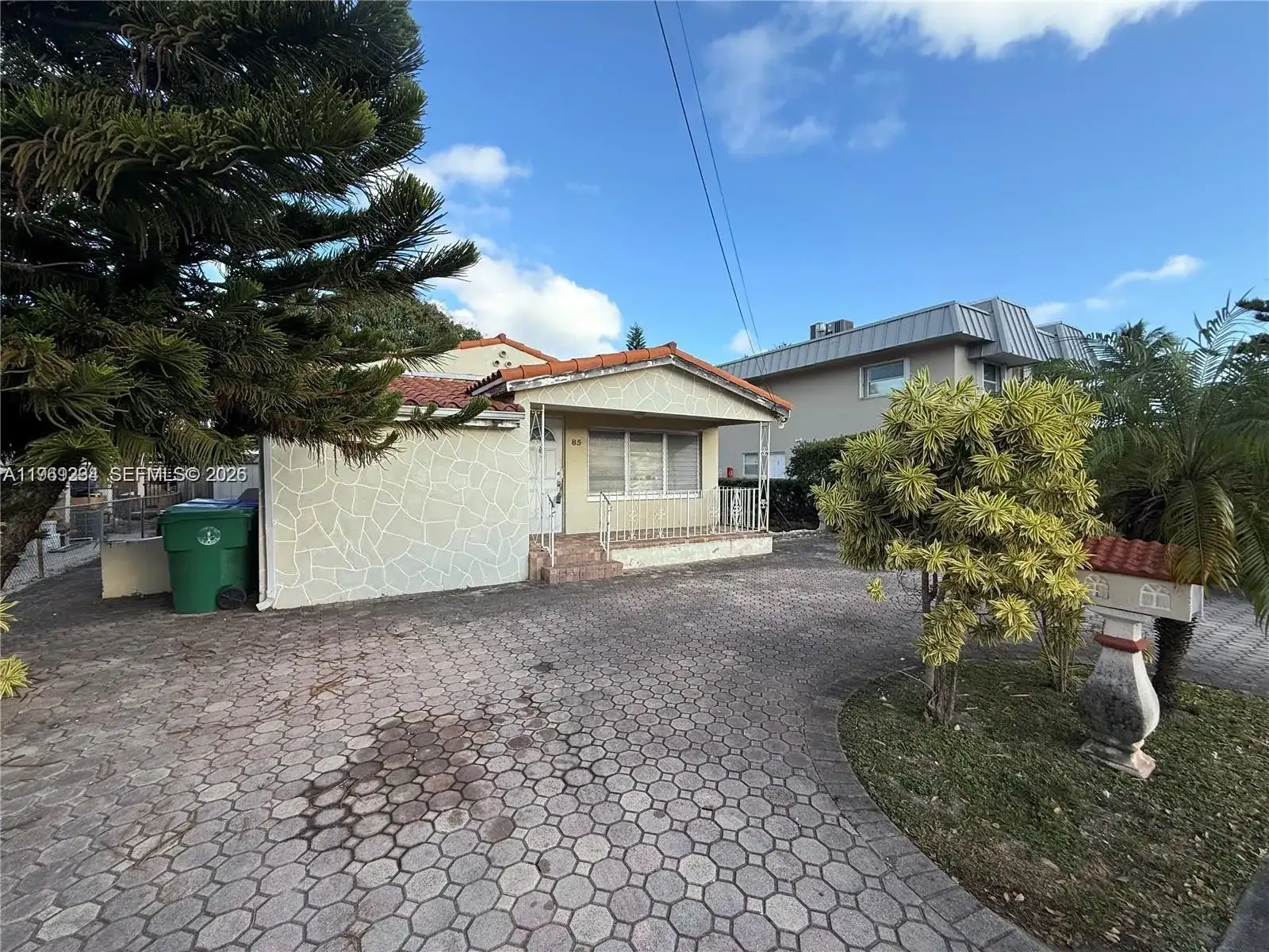 85 SW 30th Ave, Miami FL 33135 photo 4