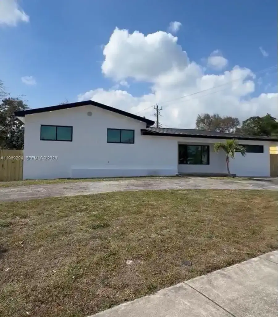 1085 NW 191st St, Miami Gardens FL 33169