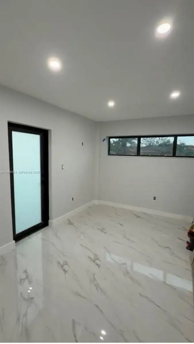 1085 NW 191st St, Miami Gardens FL 33169 photo 3