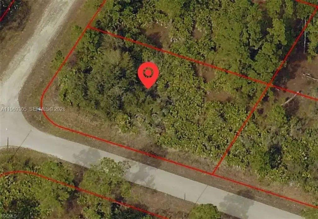 567 Barranger AVE S, Other City - In The State Of Florida FL 33974 photo 2