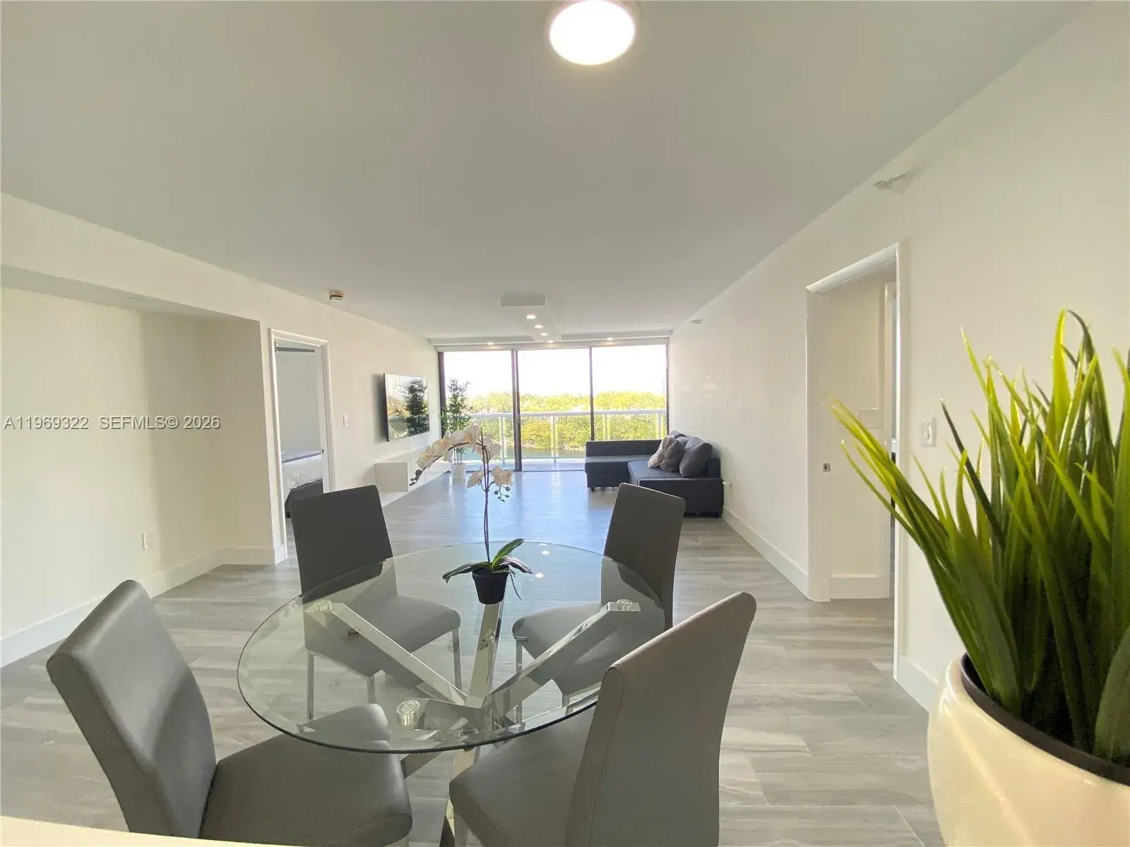 20515 E Country Club Dr # 549, Aventura FL 33180