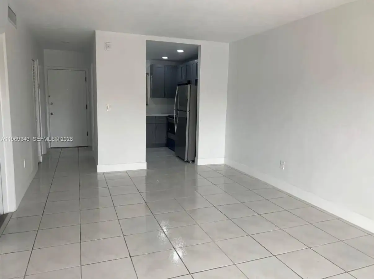 7505 SW 82nd St # 306, Miami FL 33143 photo 3