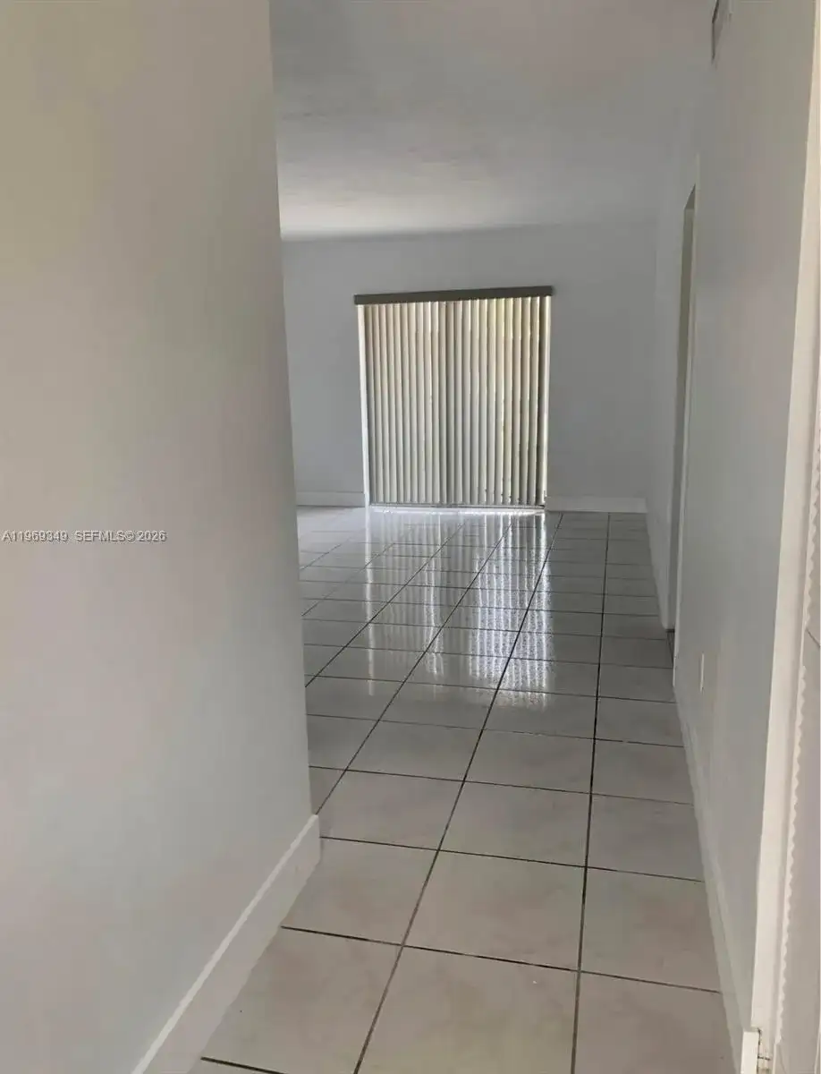 7505 SW 82nd St # 306, Miami FL 33143 photo 4
