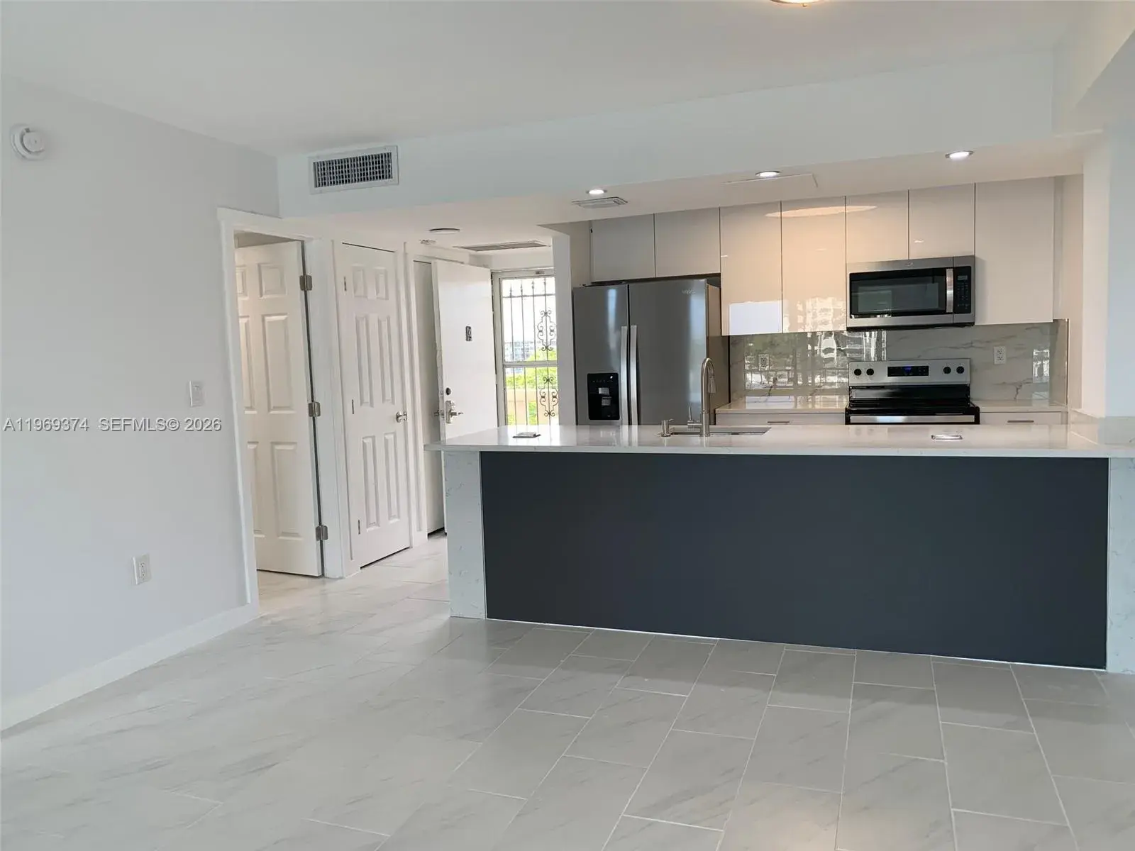 2980 Point East Dr, # 508, Aventura FL 33160