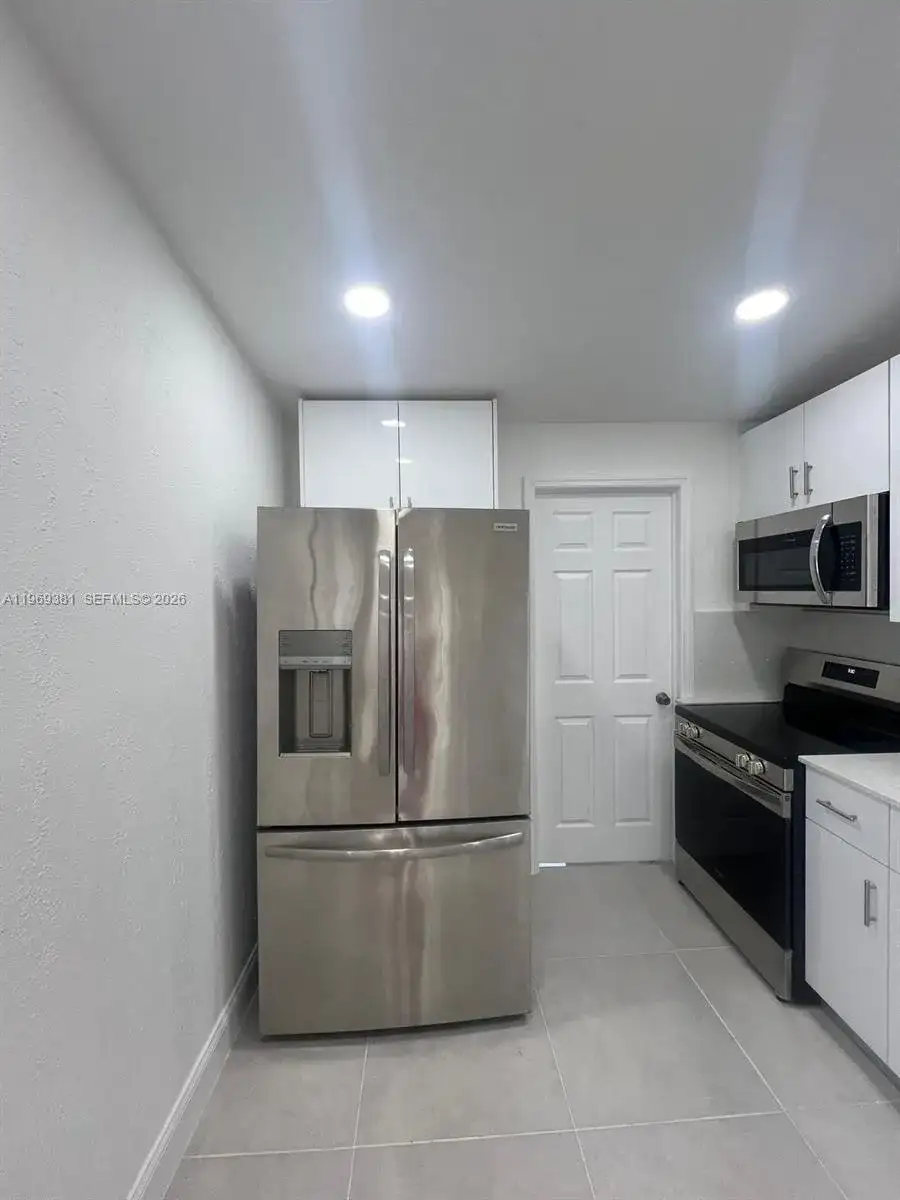 2061 Rutland St, Opa-Locka FL 33054 photo 2