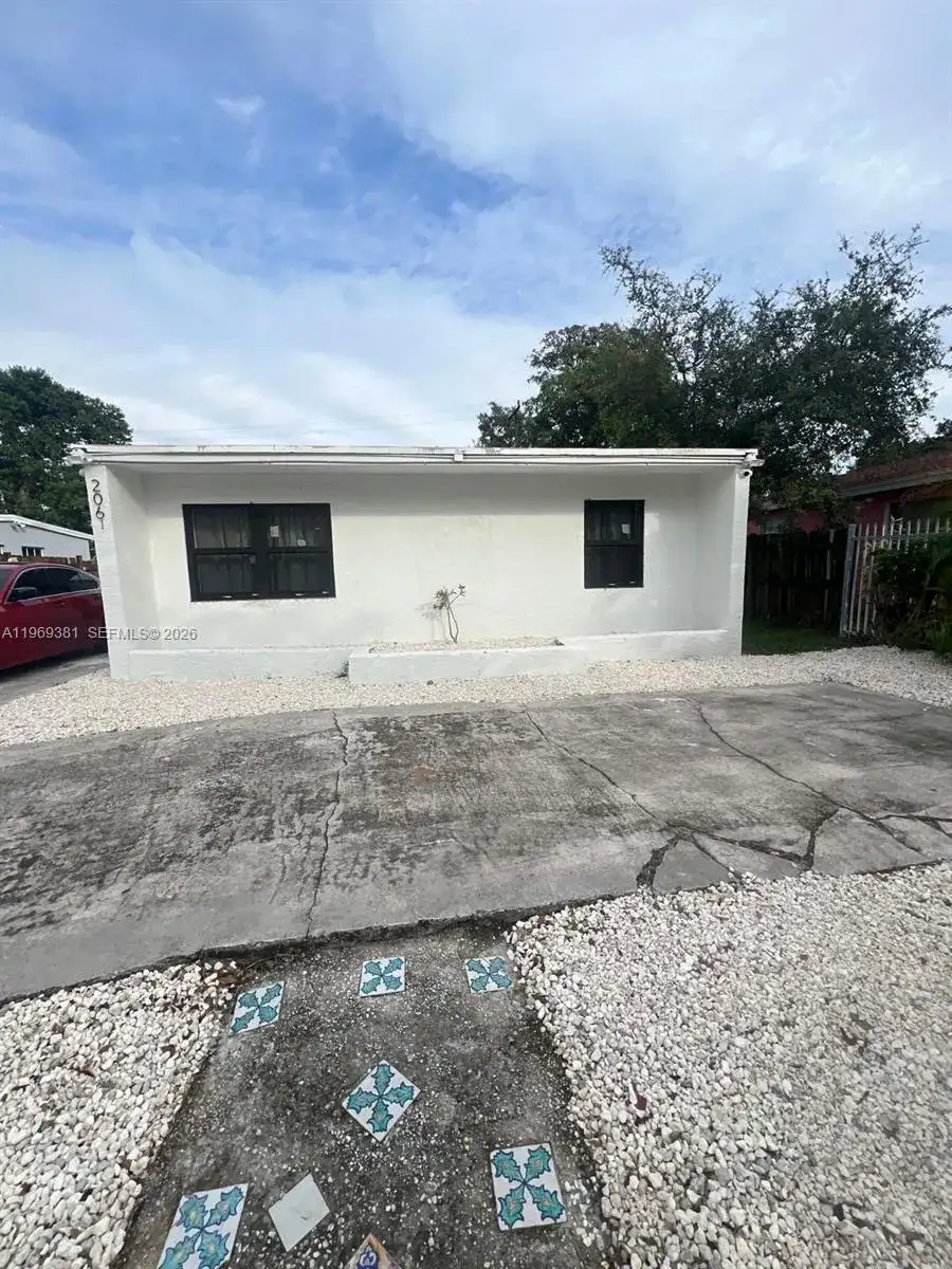 2061 Rutland St, Opa-Locka FL 33054 photo 3