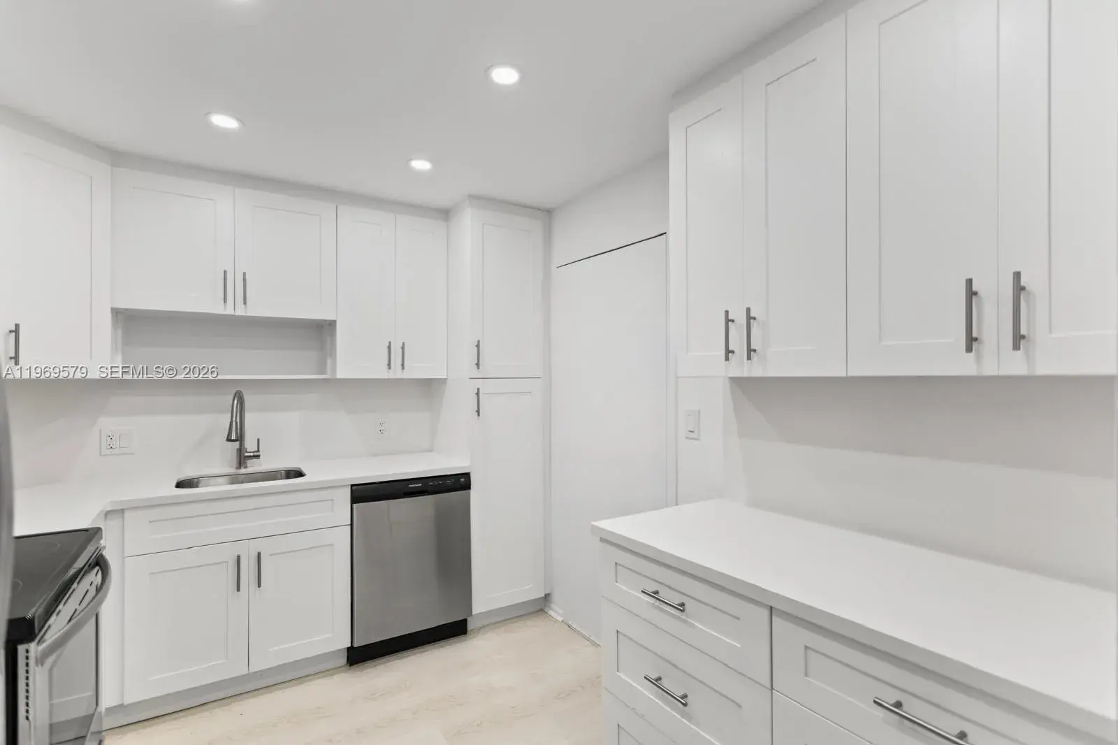 3800 S Ocean Dr # 1815, Hollywood FL 33019