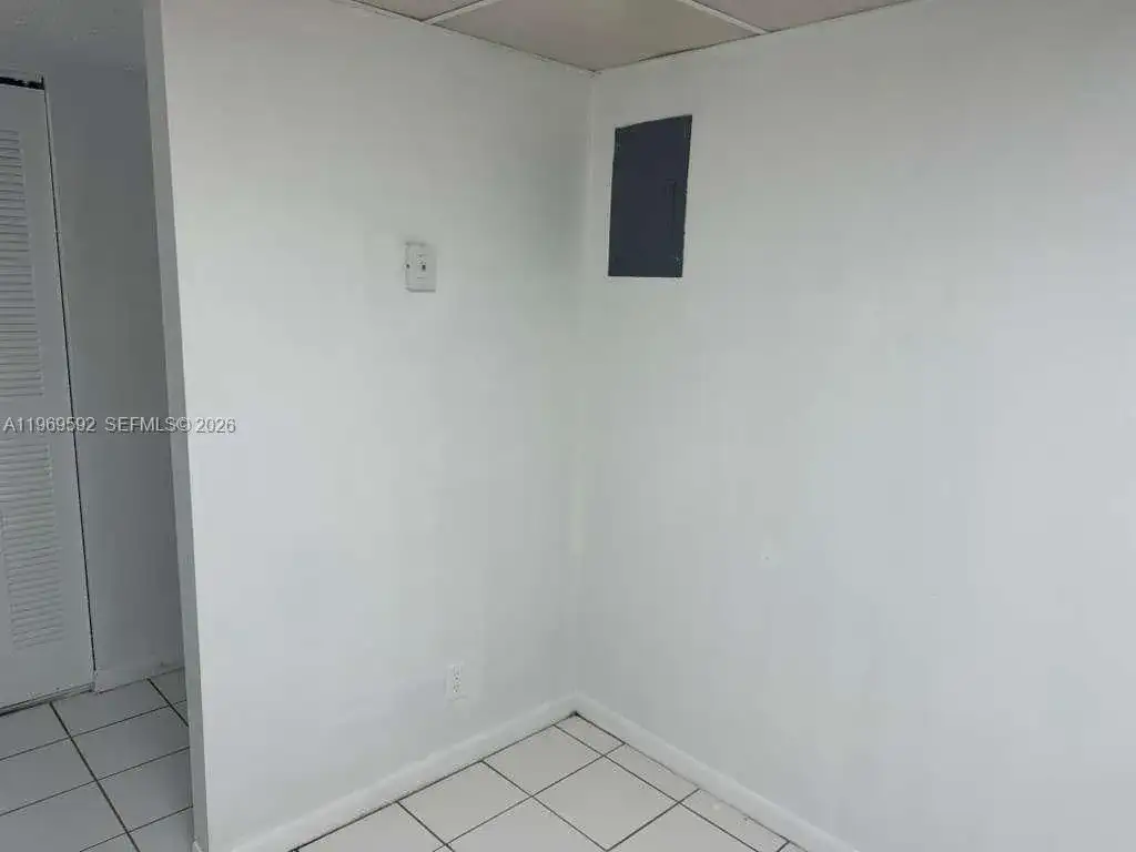 500 Executive Center Dr # 1C, West Palm Beach FL 33401 photo 2