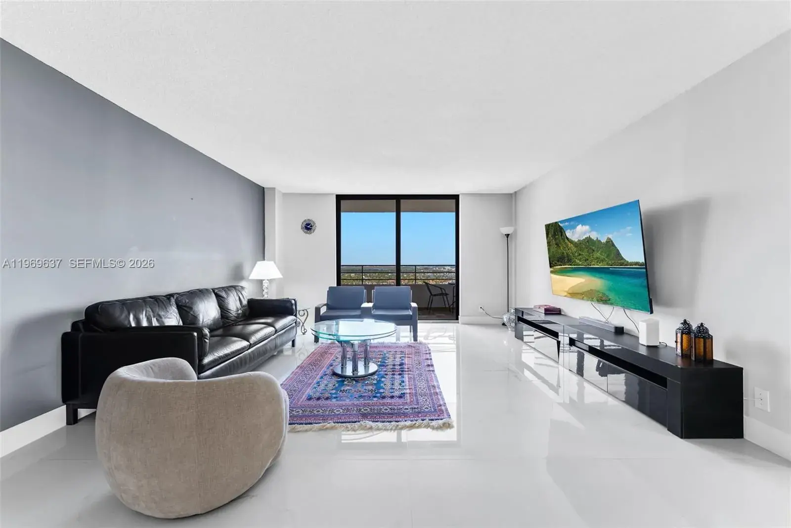 2500 PARKVIEW DR # 2407, Hallandale Beach FL 33009
