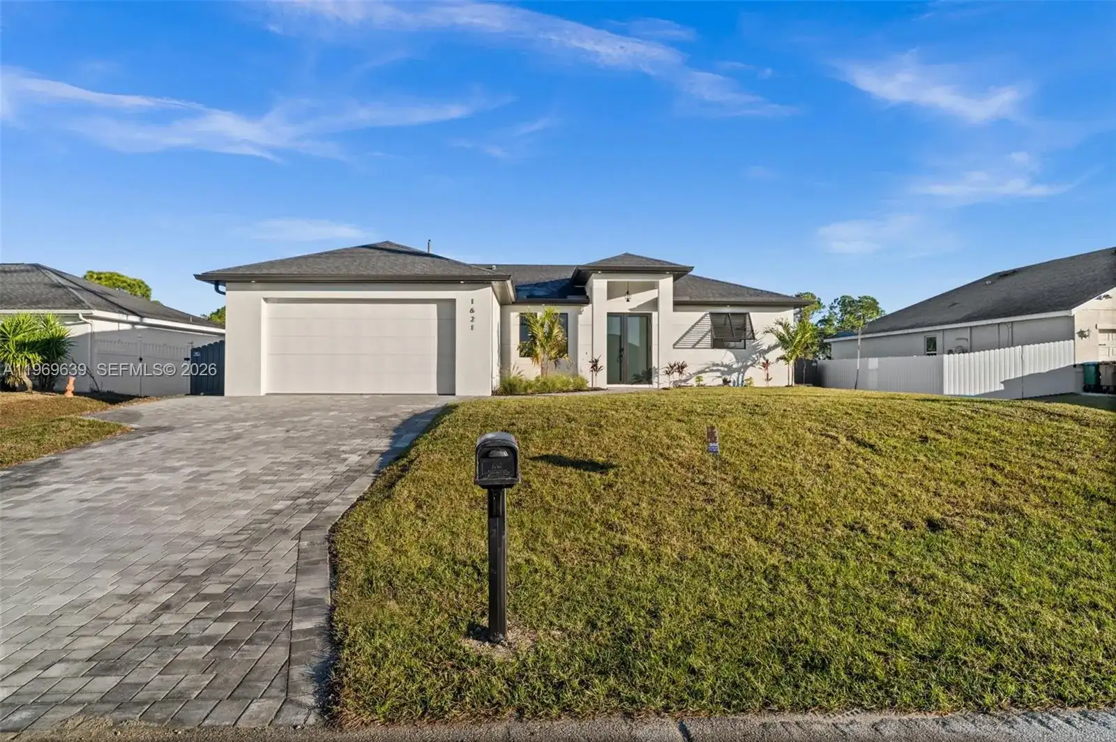 1621 NW 23rd Ter, Cape Coral FL 33993 photo 2