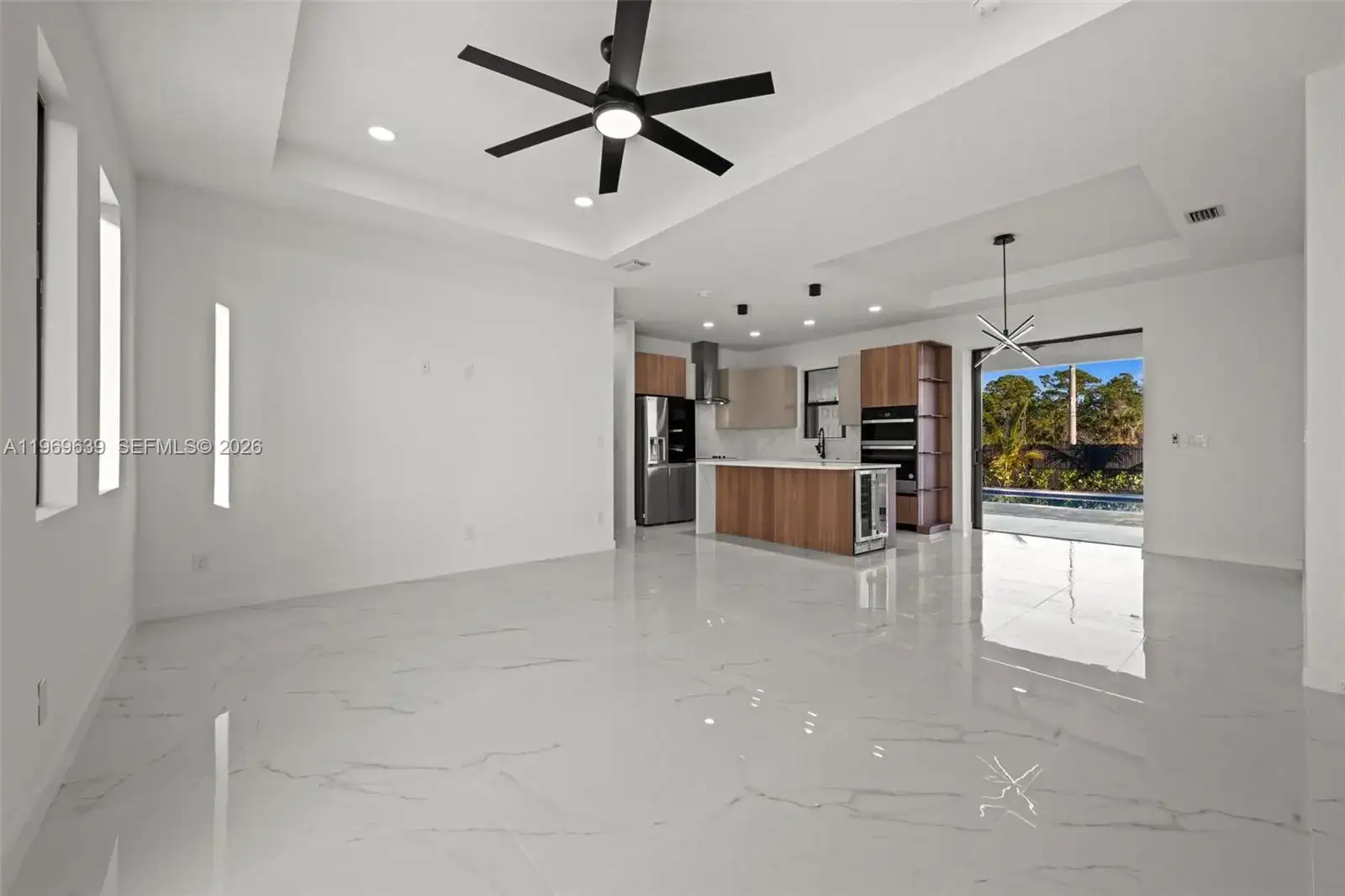 1621 NW 23rd Ter, Cape Coral FL 33993 photo 4