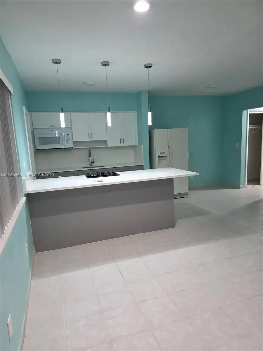 2101 Calais Dr # 8, Miami Beach FL 33141 photo 5