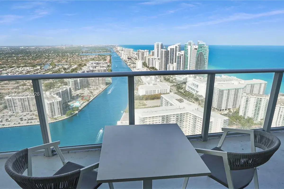 4010 S Ocean Dr # T4002, Hollywood FL 33019