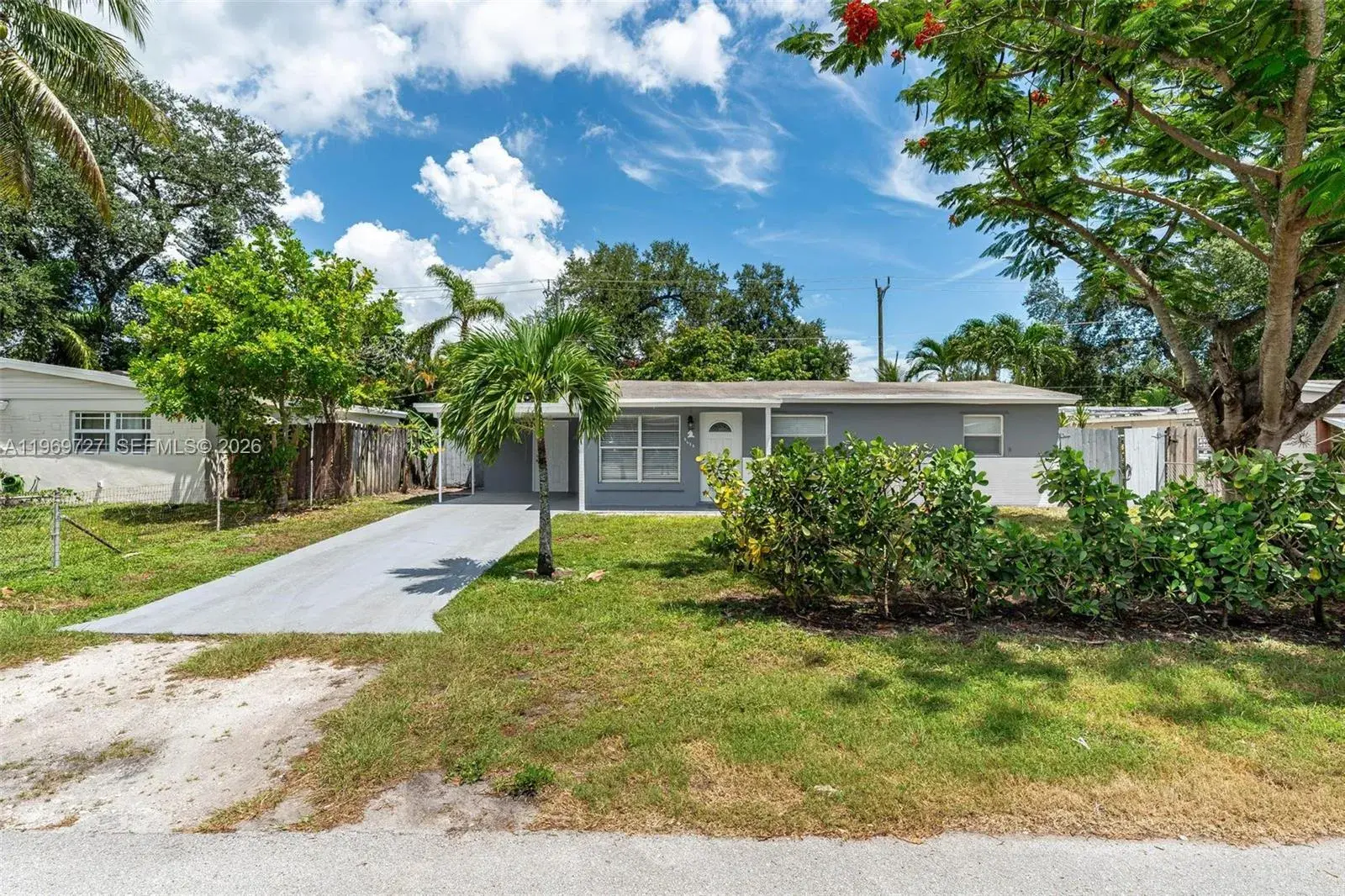 5615 Simms St, Hollywood FL 33021