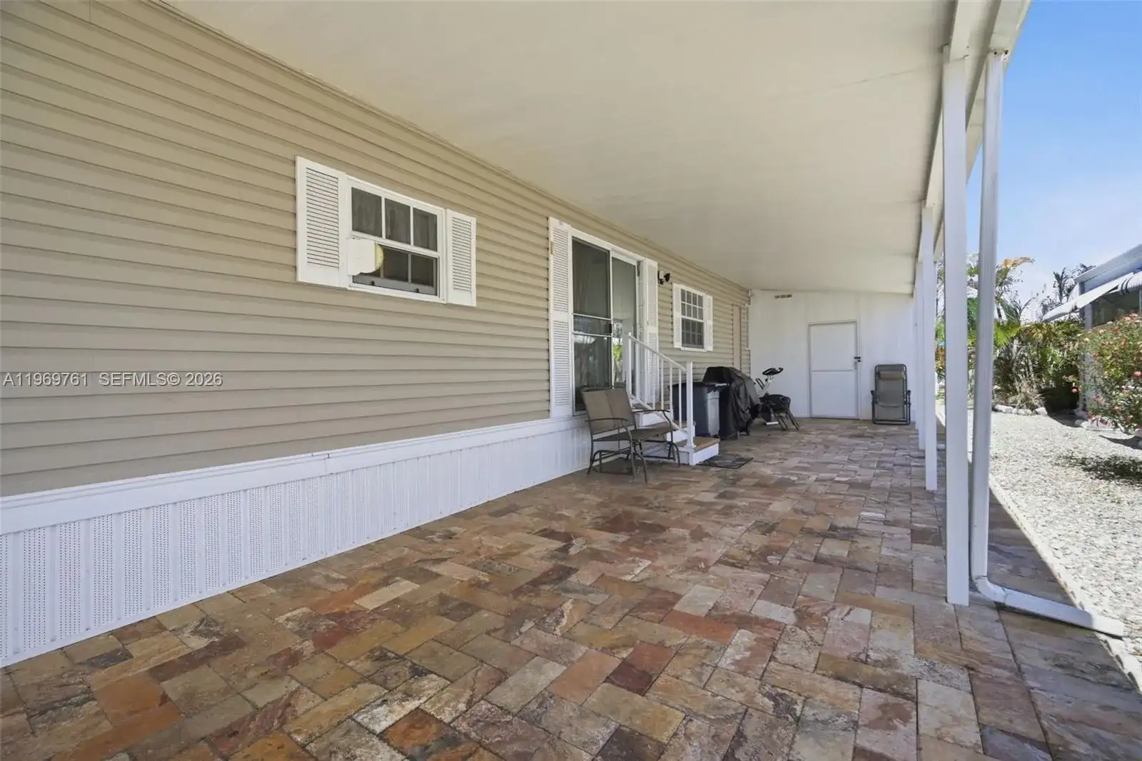 2605 E Marina Dr, Dania Beach FL 33312 photo 4
