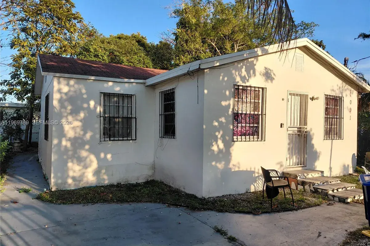 7091 NW 21st Ave, Miami FL 33147