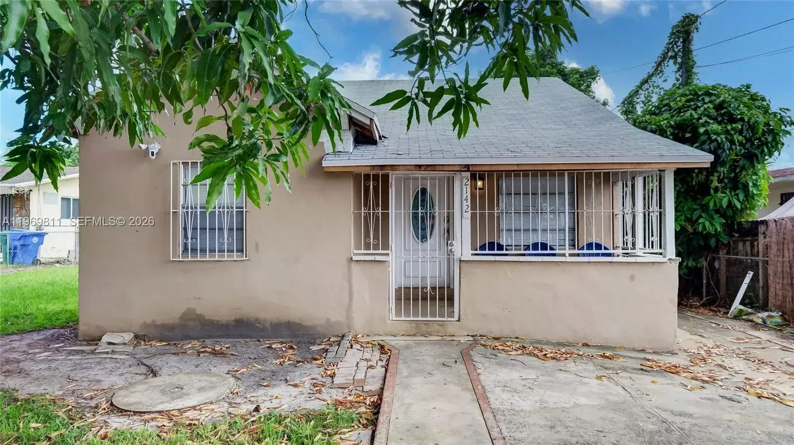 2142 NW 33rd St, Miami FL 33142