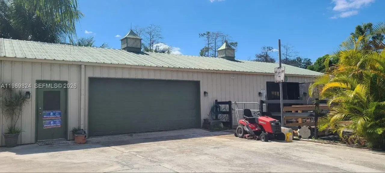 10920 Barn Rd, Lake Worth FL 33449
