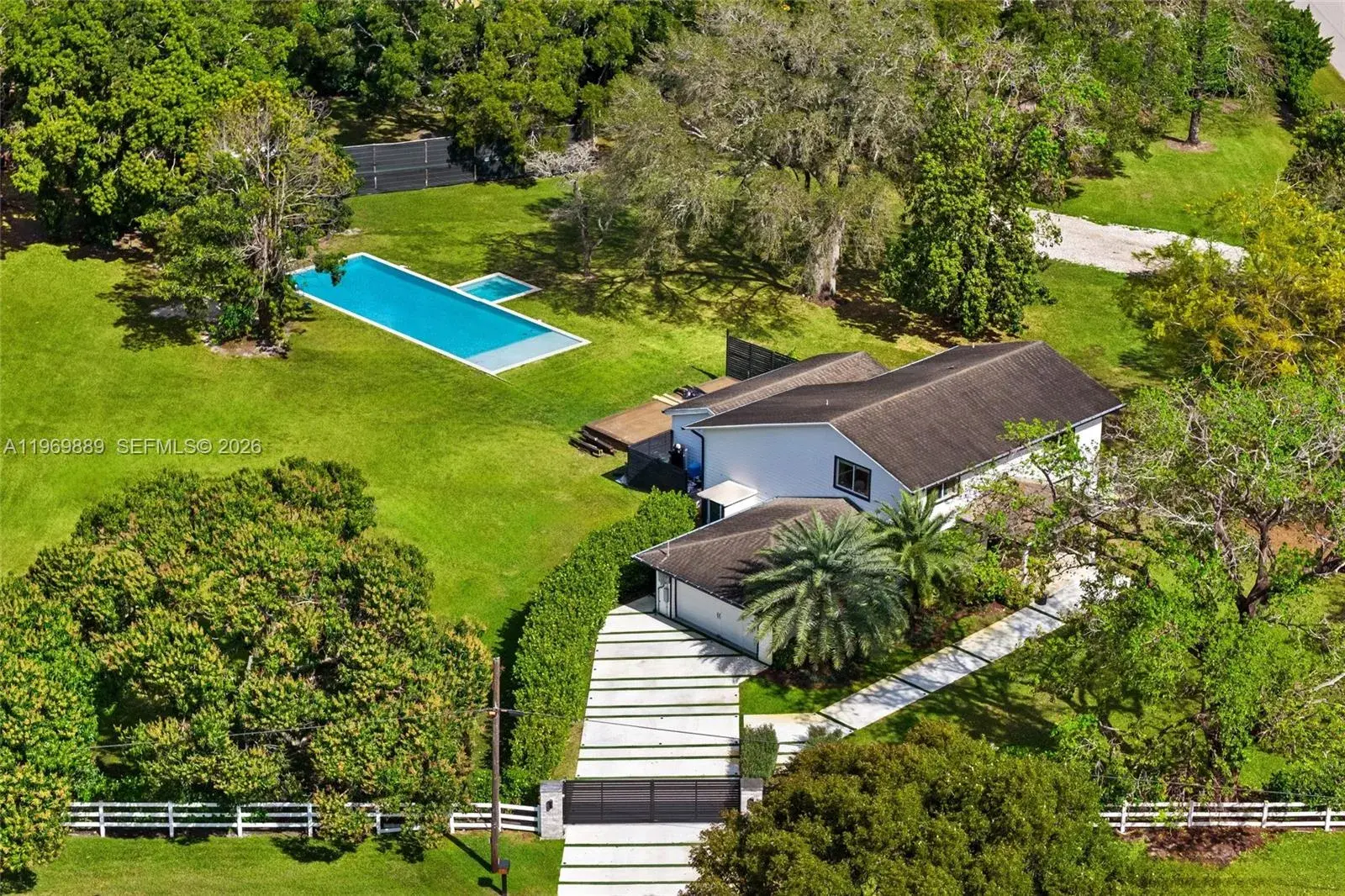 18301 SW 50th St, Southwest Ranches FL 33331
