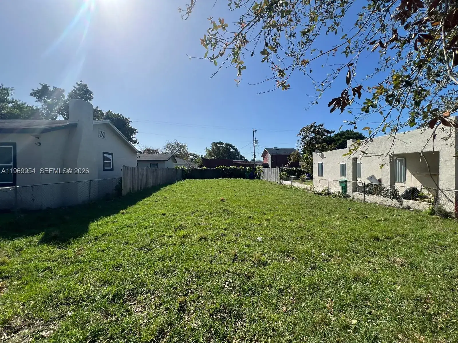 1762 NW 44th St, Miami FL 33142 photo 4