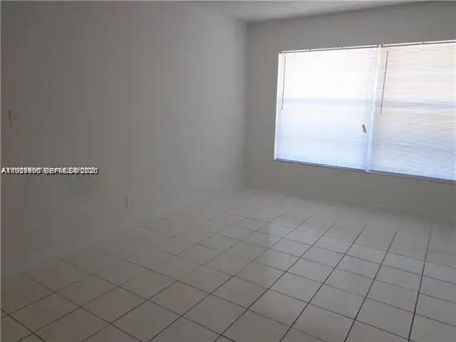 2530 NW 39th Way # 102, Lauderdale Lakes FL 33311 photo 4