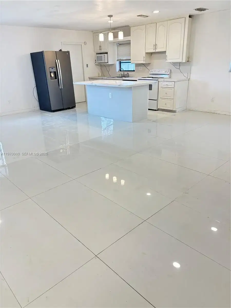 9711 Caribbean Blvd, Cutler Bay FL 33189 photo 4