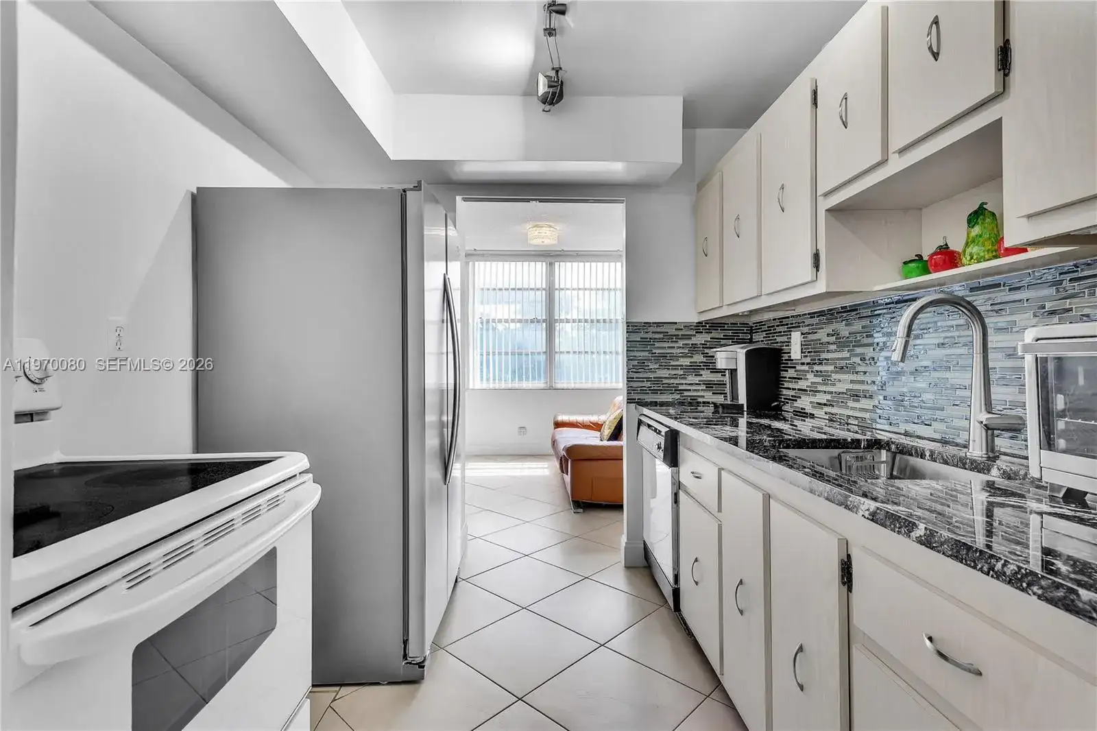 301 174 Street # 405, Sunny Isles Beach FL 33160 photo 4