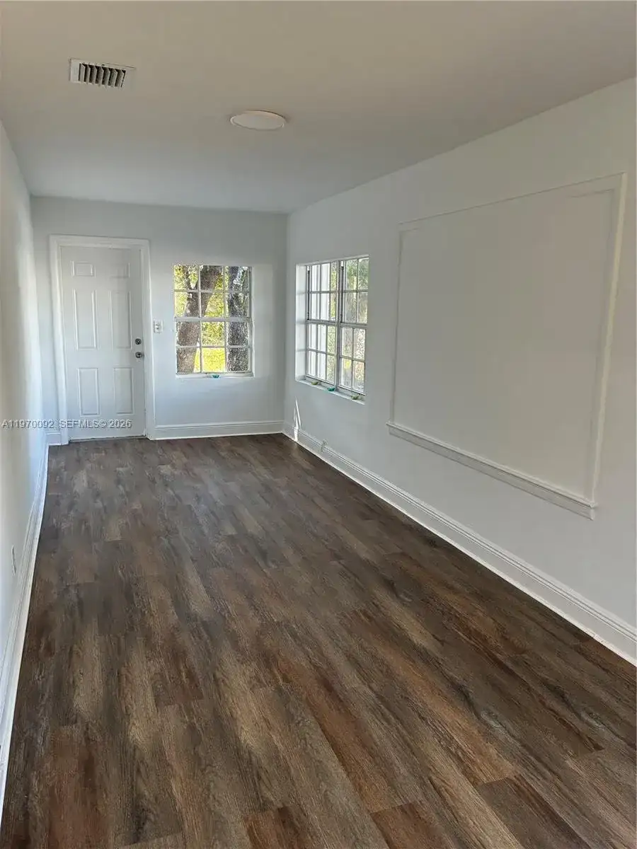 750 NE 86th St # 1, Miami FL 33138 photo 2