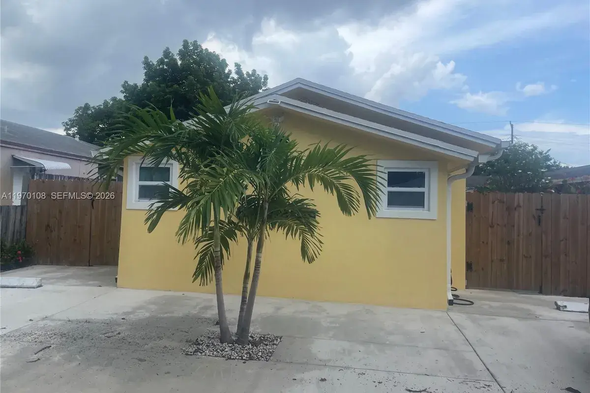 1935 Liberty St # 2, Hollywood FL 33020