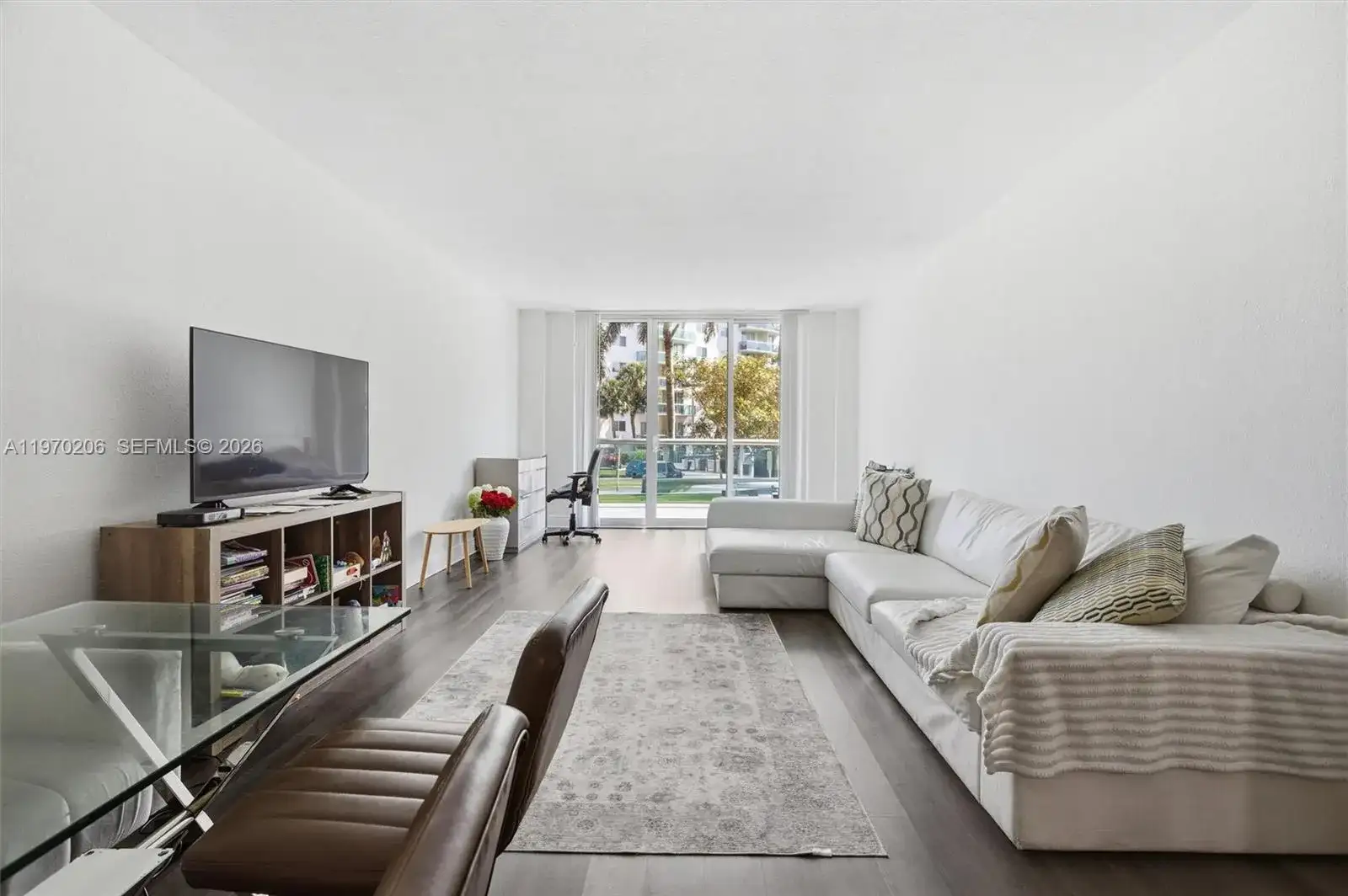 19390 Collins Ave # 120, Sunny Isles Beach FL 33160 photo 4