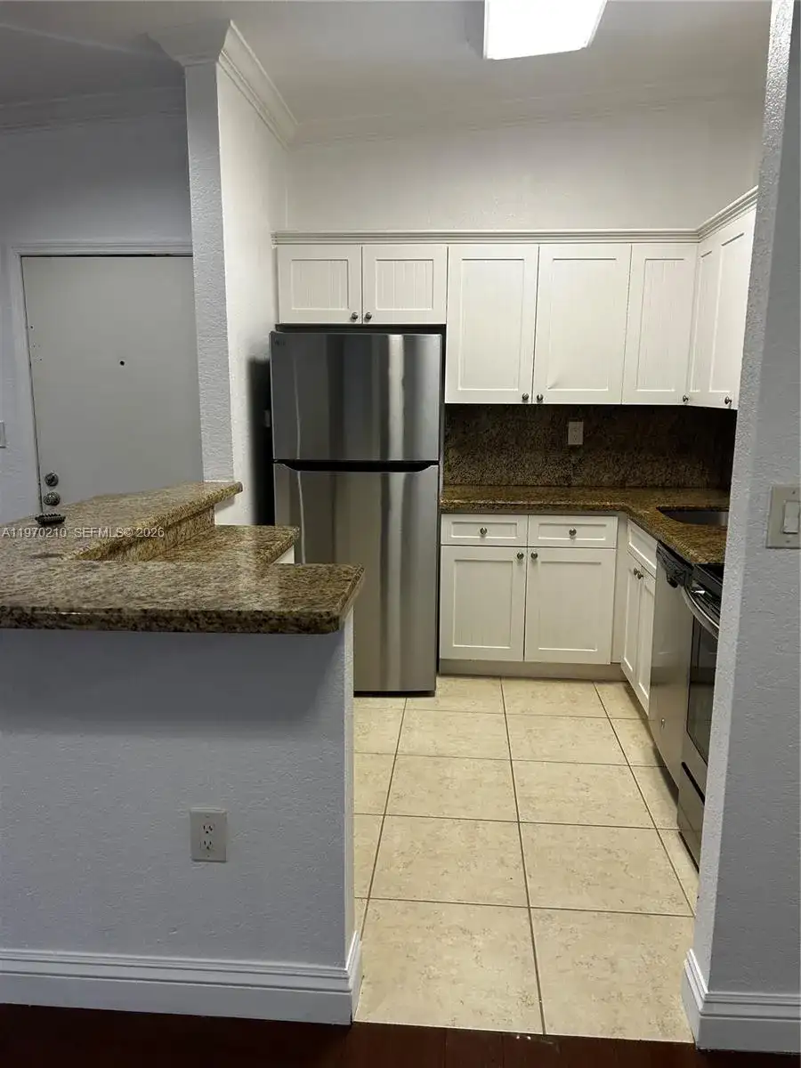 801 NE 199th St # 10, Miami FL 33179 photo 2