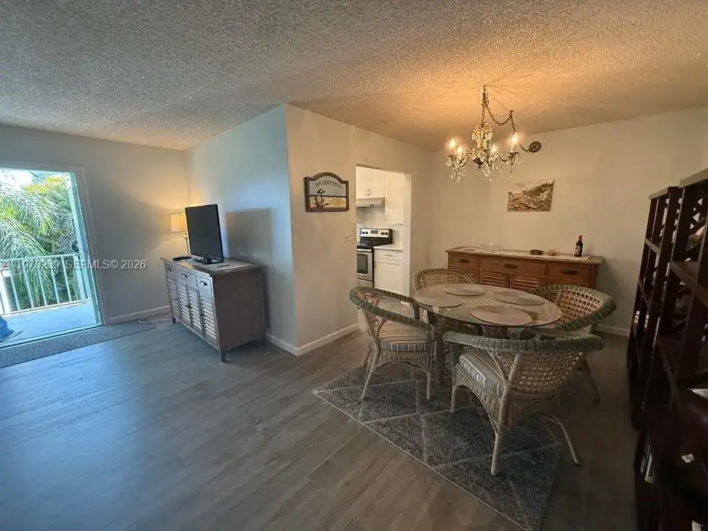 710 N K St # 202, Lake Worth FL 33460 photo 3