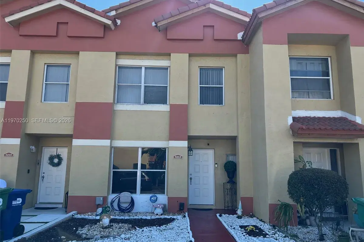 5214 NW 190th St, Miami Gardens FL 33055