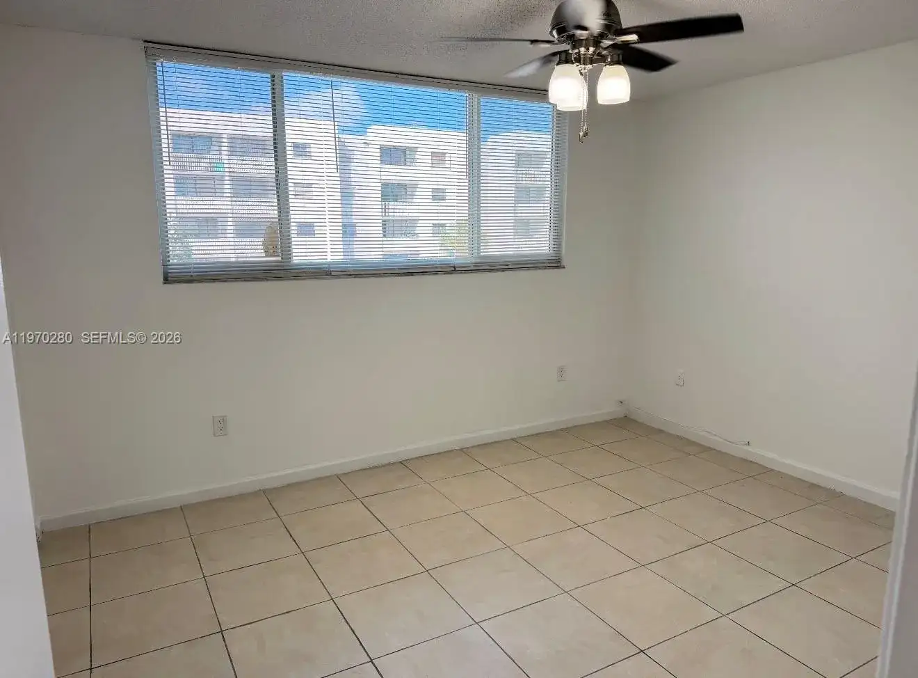 8050 NW 8th St # 1307, Miami FL 33126 photo 3
