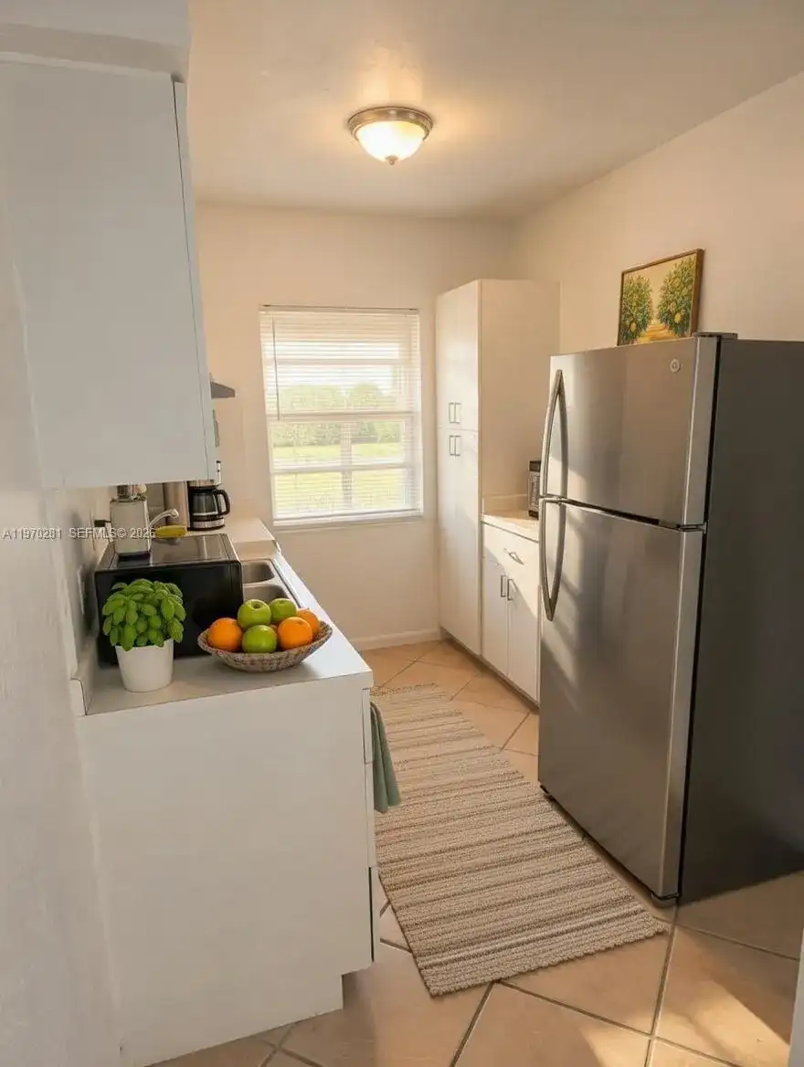 146 NE 1st Ave # 1, Dania Beach FL 33004