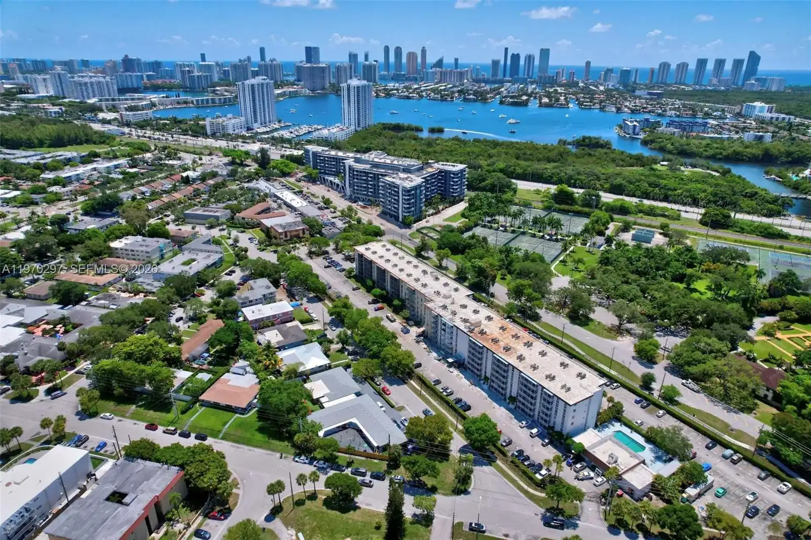 16851 NE 23 Avenue # 611, North Miami Beach FL 33160